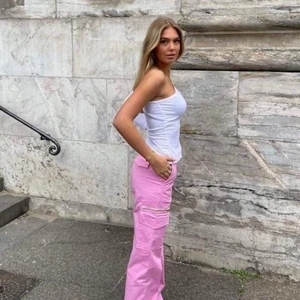 Byxor  - Så söta rosa byxor! 