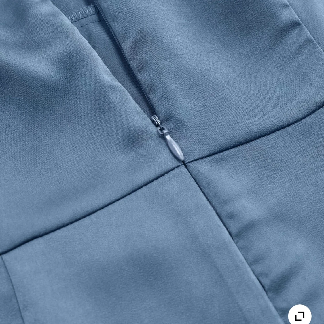 Solid cowl neck chain slit midi dress XL  - 90