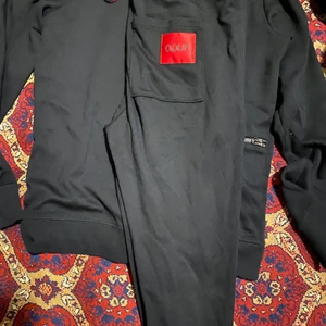 M,S - Hugo dress använd några gånger bra sick säljs för 700kr köparen står för frakten