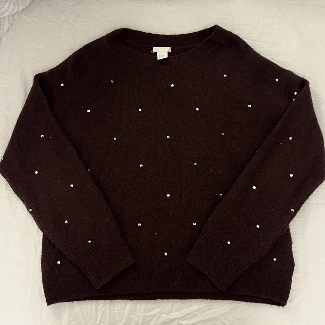 Vinröd stickad tröja