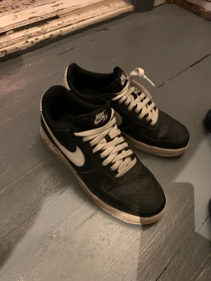 Air force 1 - Air forces som är fint skick. Bara smutsiga.  Tvättas innan jag skickar eller avhämtning. 