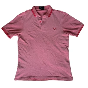 Fred perry piké -  fred Perry piké i cool colourway, storlek M cond: 10/10 