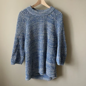 Tröja Arket  - Oversize stickad tröja från arket. Nyskick! 