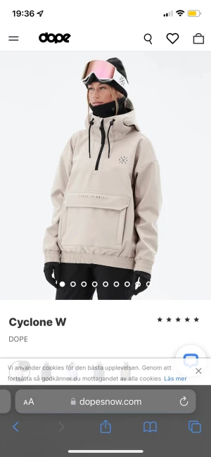 Skidjacka - Säljer min skidjacka från Dope som är använd under en säsong. Den är i storlek S och i väldigt bra skick!