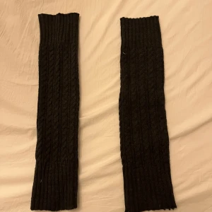 Hand/benvärmare  - Så snygga hand/benvärmare!❤️ jätte sköna och nyskick betalning sker via Swish 