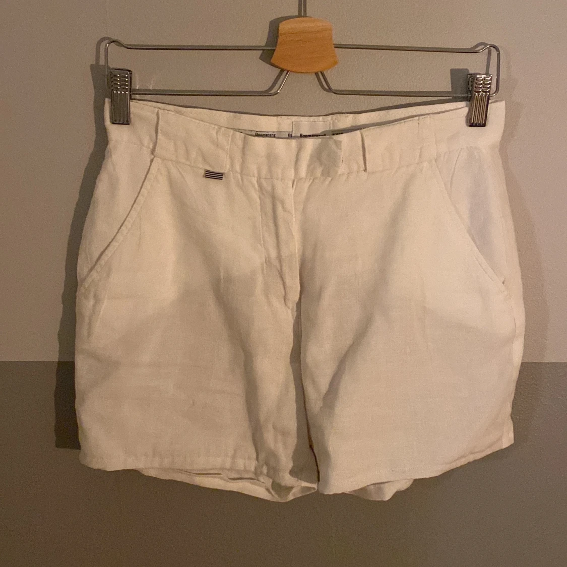 Vita linneshorts