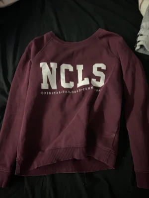 Långärmad tröja - Långärmad tröja med tryck Tightare 