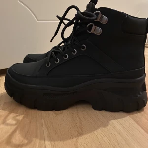 Winter skor - Jätte fina vinter skor. Bra användning.