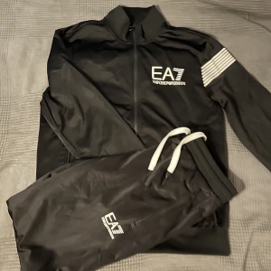 Ea7 dress - Bra skick 