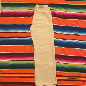 MONKI Pants - Taper Straight cut  High waist  CONDITION: Mint