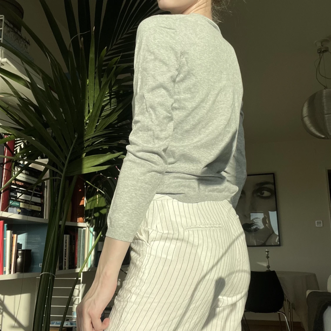 Grå tröja från Tommy Hilfiger - 90