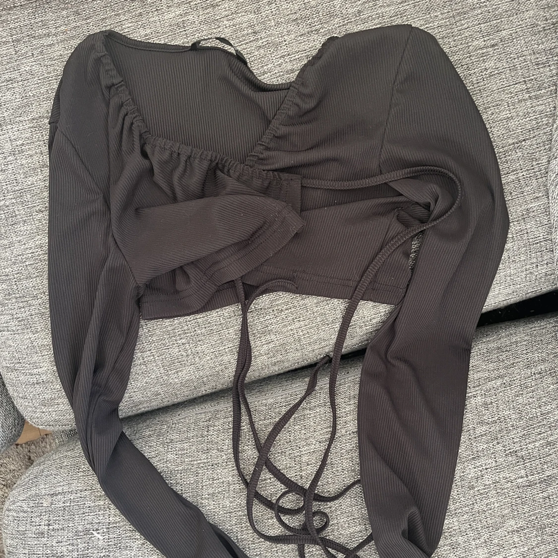 Crop top med snörning 