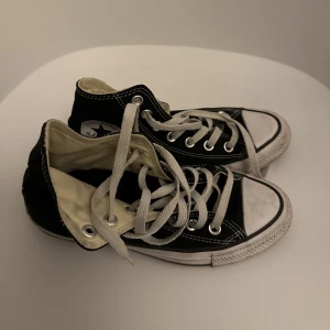 Svarta converse (36) - Bra skick :) 