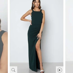 Balklänning - Så fin grön balklänning ifrån bubbleroom 