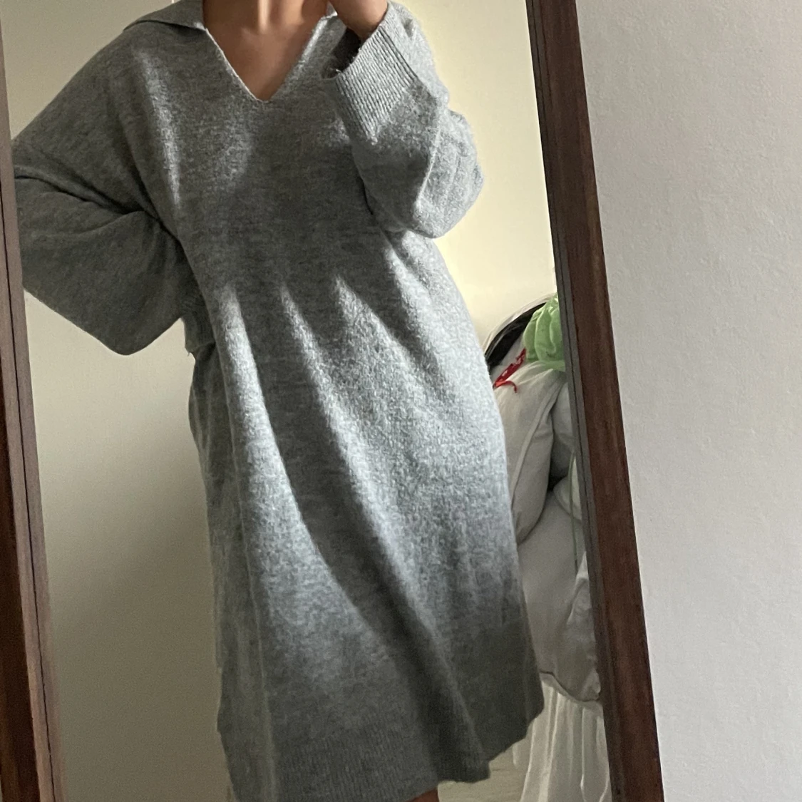 Grå stickad klänning  - 91