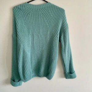 Stickad tröja - Stickad tröja