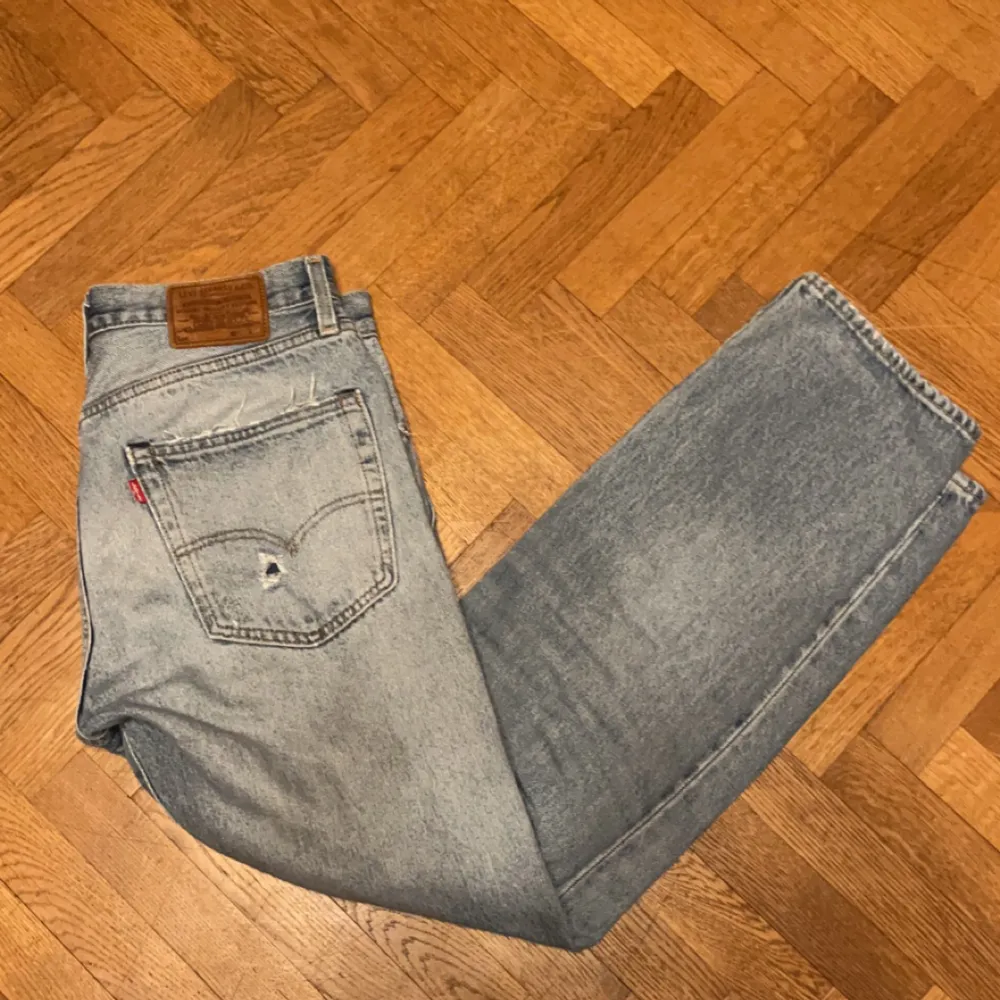 Sköna jeans från levis (straight leg). Jeans & Byxor.