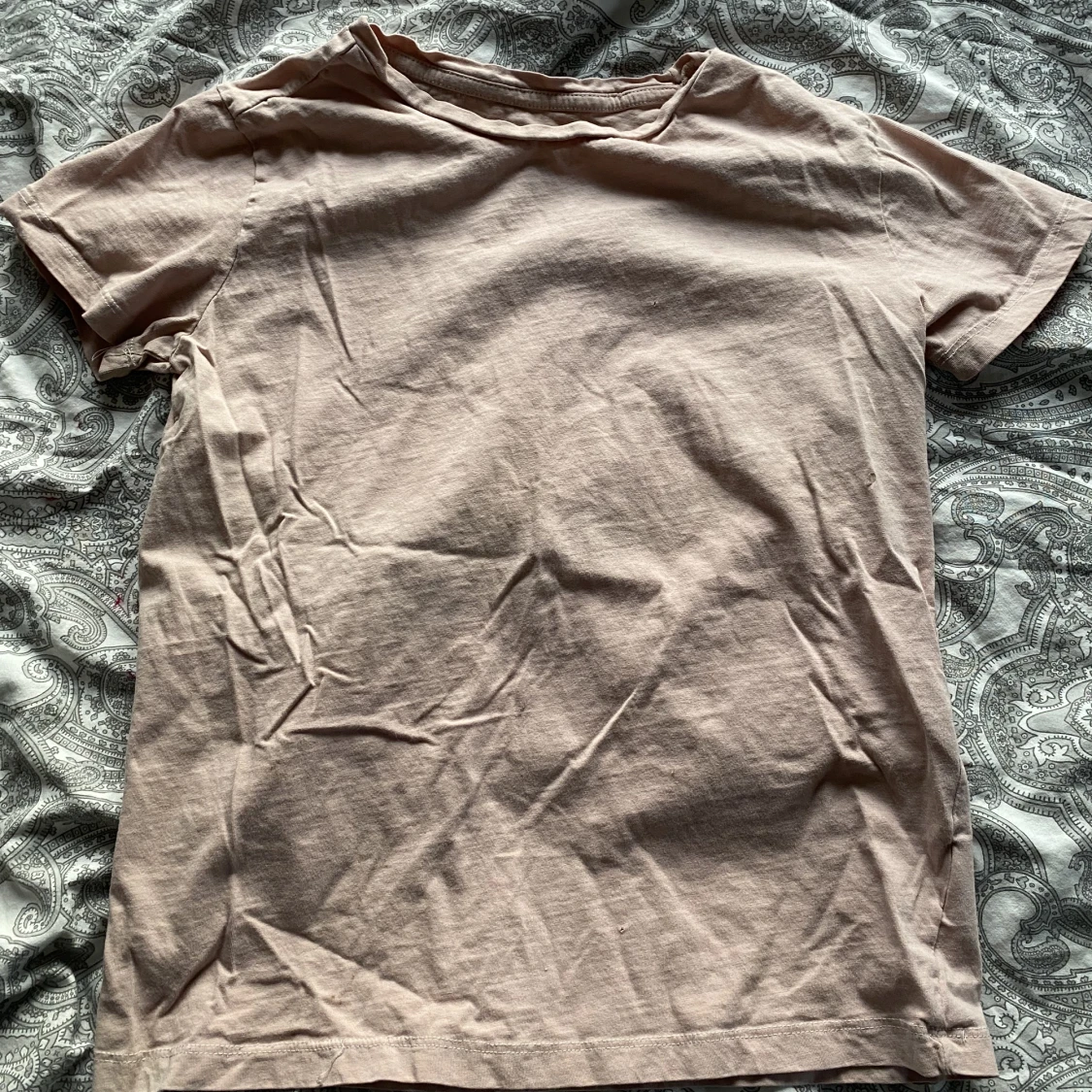 Ljus rosa t-shirt 