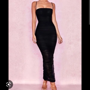 House of Cb bodycon dress  - Klänning från House of Cb. Oanvänd, lapp sitter kvar på klänningen. 