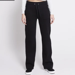 Mjukisbyxor  - Om du har de ljusgrå i storlek xs kan jag tänka mig att byta. Säljer dessa mjukisbyxor från lager 157. Har använt de några gånger men köpte de nyss så de är i princip i nyskick 200kr inklusive frakt 