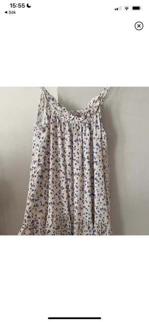 Klänning zara🌺 - Så söt klänning från zara, den är som ny🌸