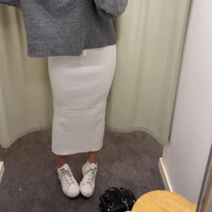 kjol - jättefin kjol som är perfekt till sommaren!