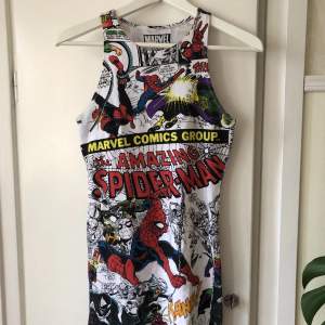 Short, super cute Spider-Man dress from Marvel. Barley used, im selling it because it’s to short on me. 