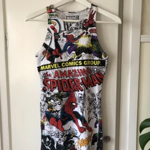 Spider-Man dress  - Short, super cute Spider-Man dress from Marvel. Barley used, im selling it because it’s to short on me. 