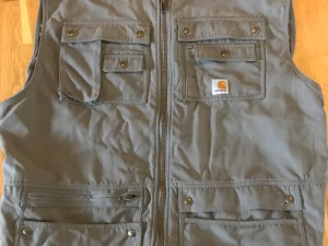 carhartt cargo väst  - as skön fet street wear väst av carhartt säljer för den inte passa använd 2 gånger ny pris 1200