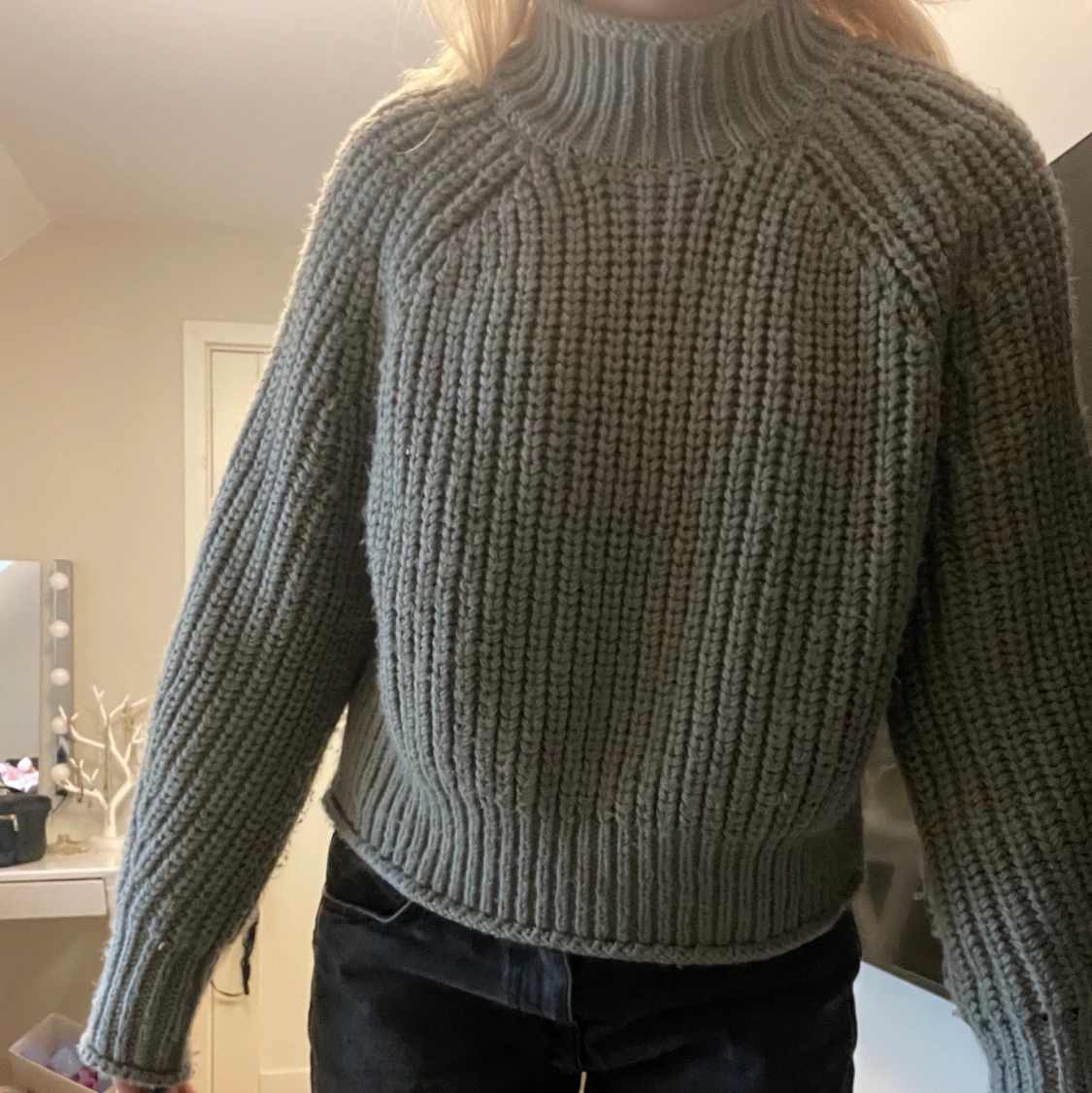 Stickad grön tröja - 91