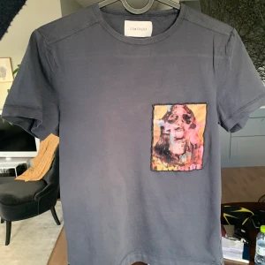Limitato T-shirt, Marco Grassi - Storlek XS Inga skador på plagget och den sitter fint Relativt liten i storleken