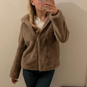 Teddy jacka - Så skön och söt Teddy jacka från mango❤️