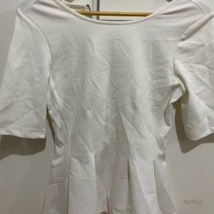 Blus från Gina Tricot - Jättefin blus från Gina Tricot🤍