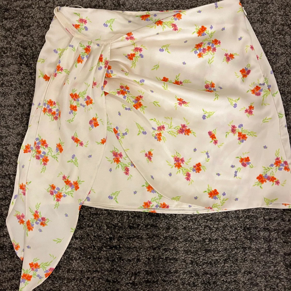 Zara kjol strl S - 90