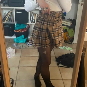 Rutig minikjol  - Superfin miniskirt!!!!! Clueless viiiibes. 