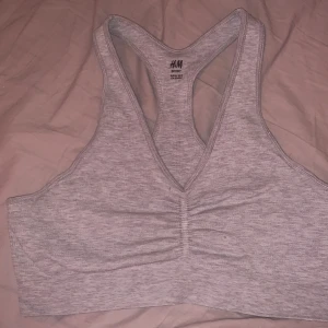 Sport bh - Sport bh grå ! Bra skick! Strl M 