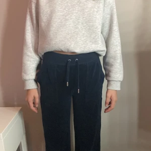 Mörkblå juicy - Mörkblå juicy