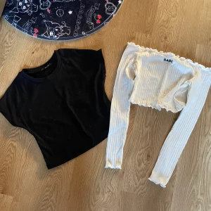 Två toppar - Säljer då de inte används mer 