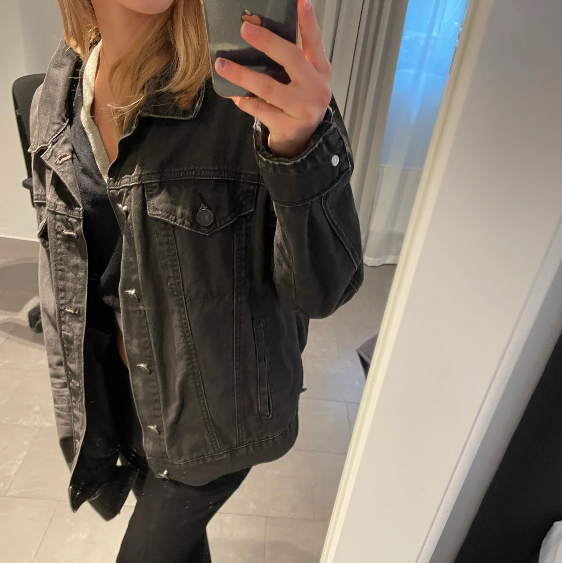 Svart jeansjacka  - 91