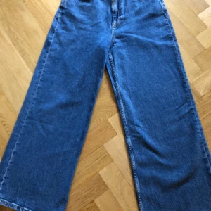 Esprit jeans - Esprit jeans i bra skick, endast använda ett fåtal gånger.