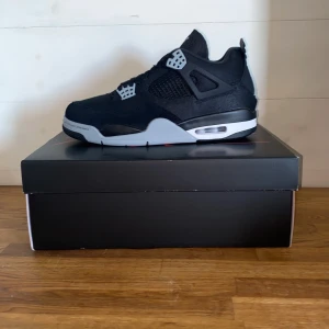 Jordan 4, black canvas - Helt oanvända, och i perfekt skick