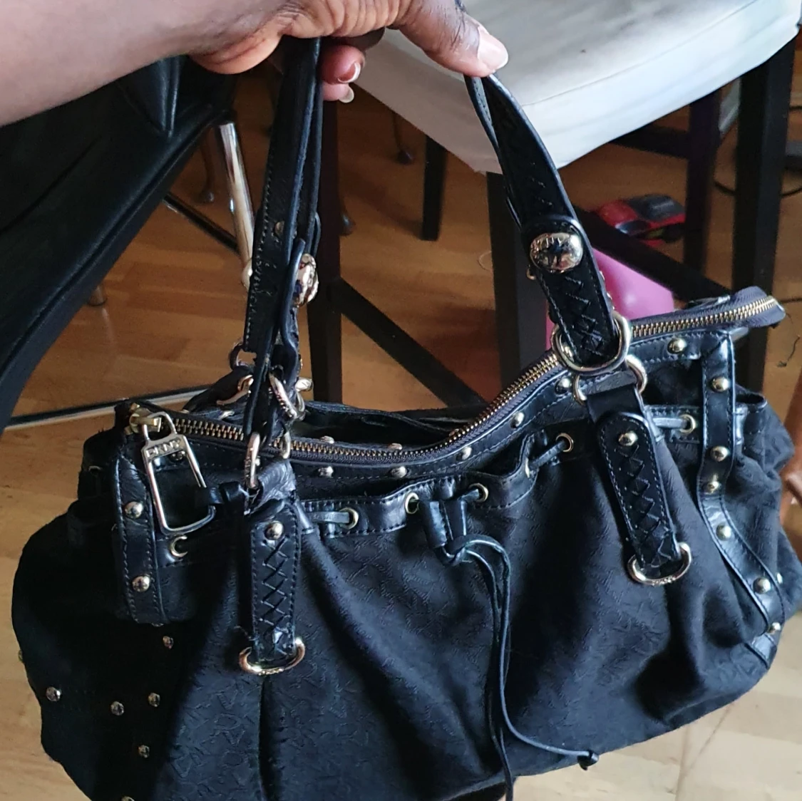 DKNY HAND  VÄSKA  - 91