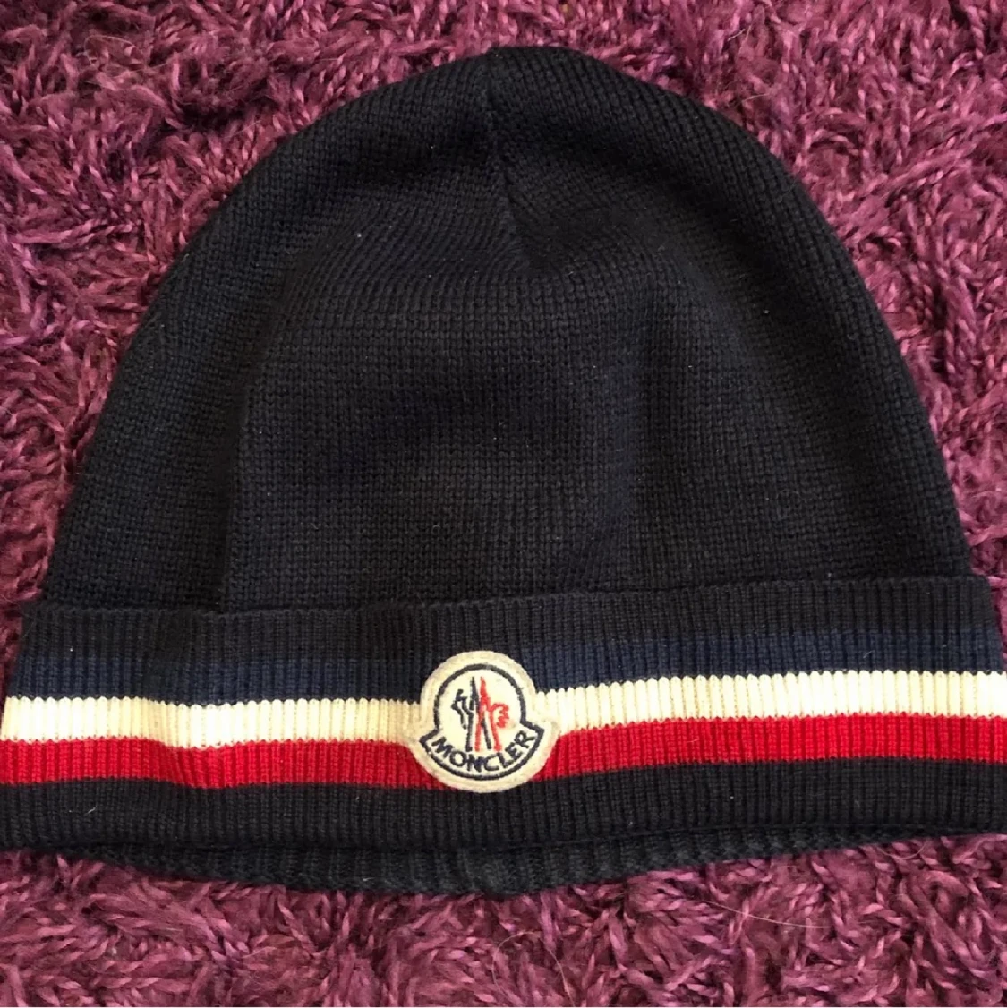 Moncler mössa