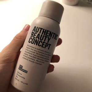 Torrschampo  - Torrschampo! Aldrig använd! Frakt tillkommer på 26kr.