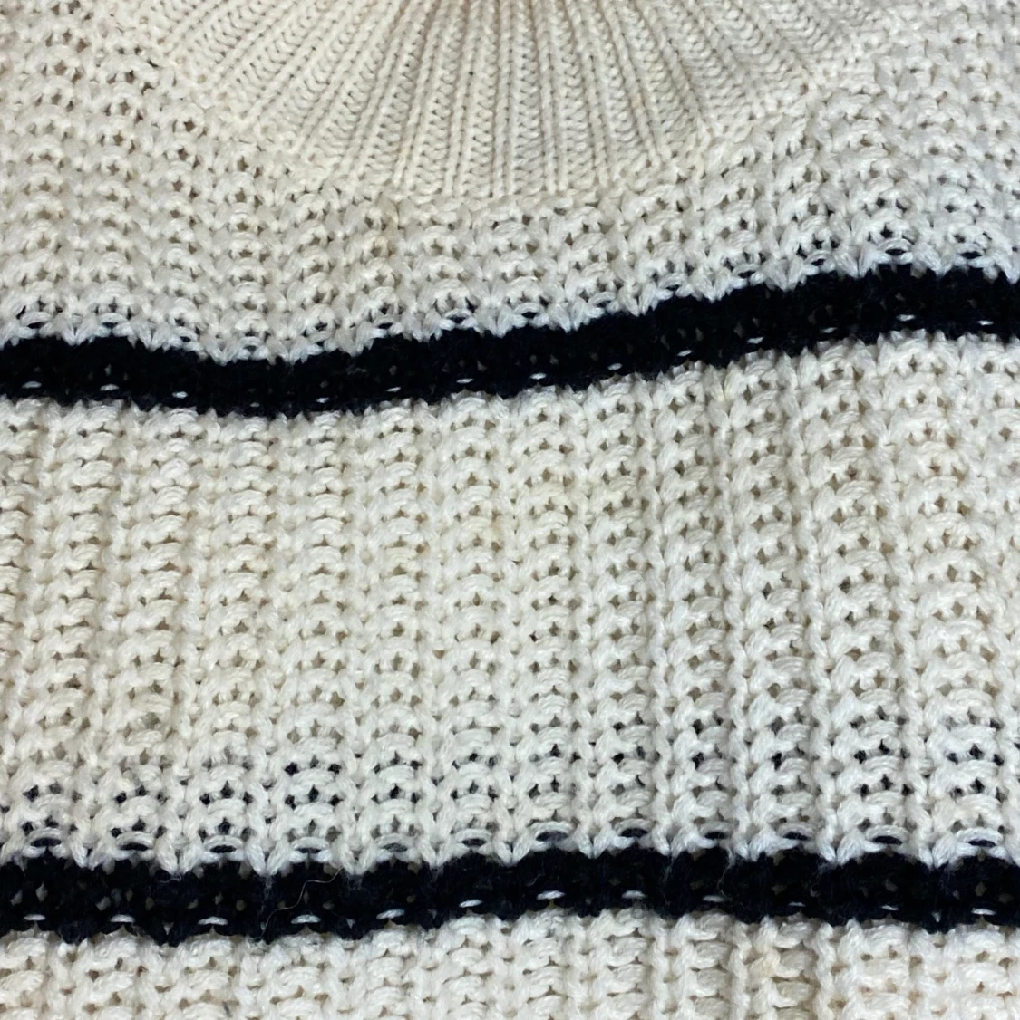 Stickad tröja  - 90