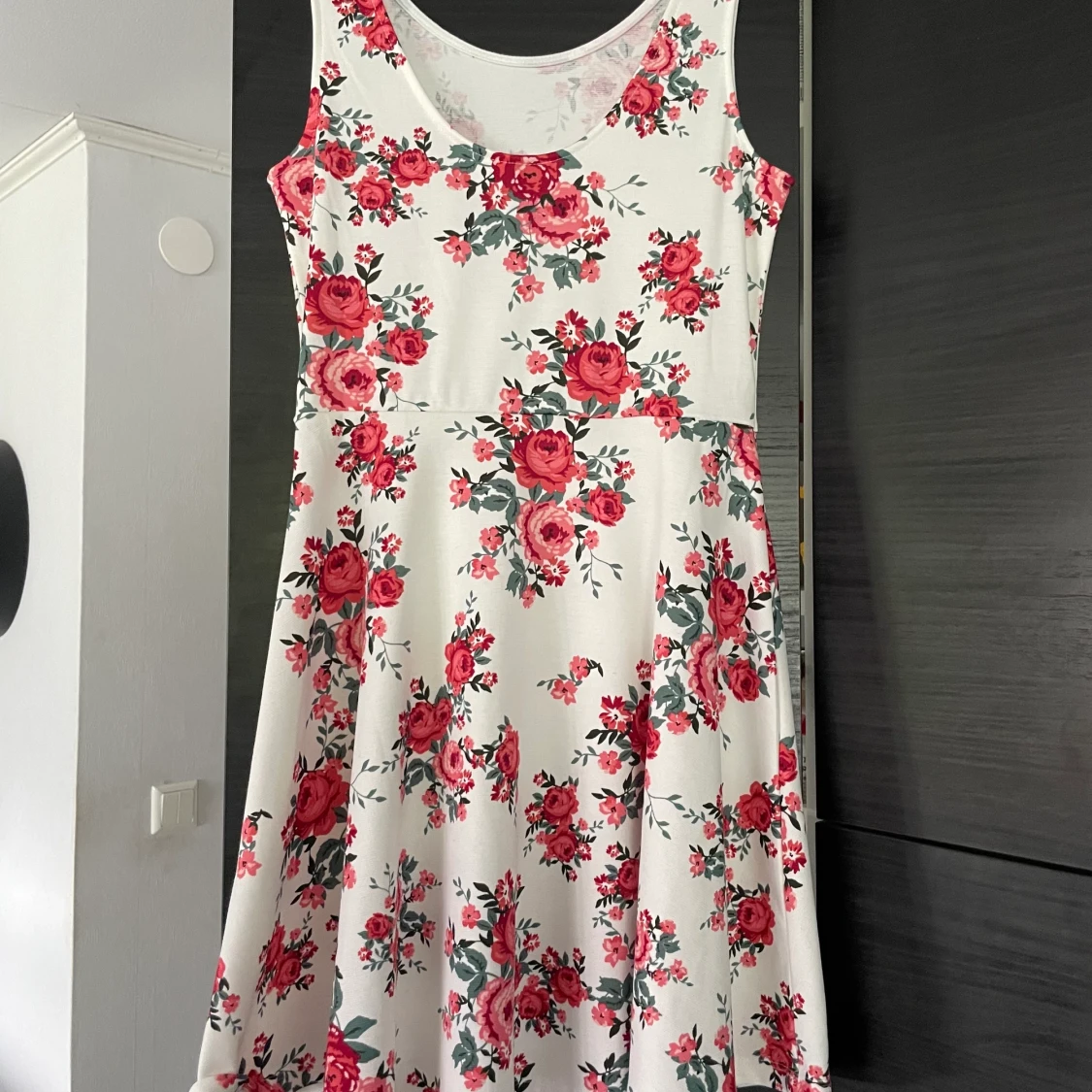 Blommig klänning - 90