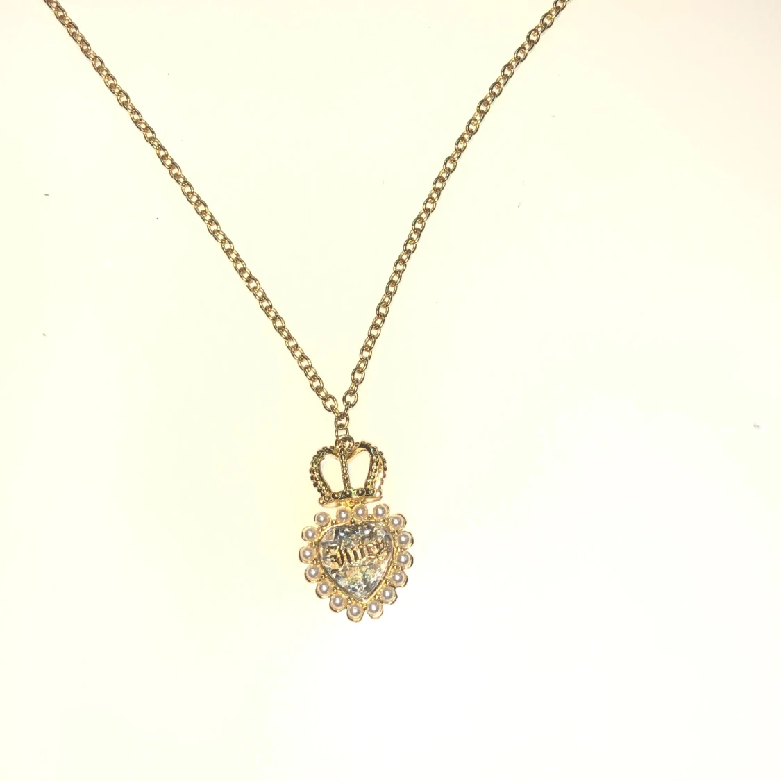 Snyggt halsband som passar alla  - 90