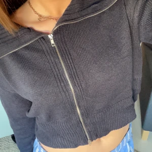Tröja  - Superfin tröja!! Säljer då jag tyvärr inte använder den, endast testad🫶🏼🫶🏼 200+frakt❤️‍🩹
