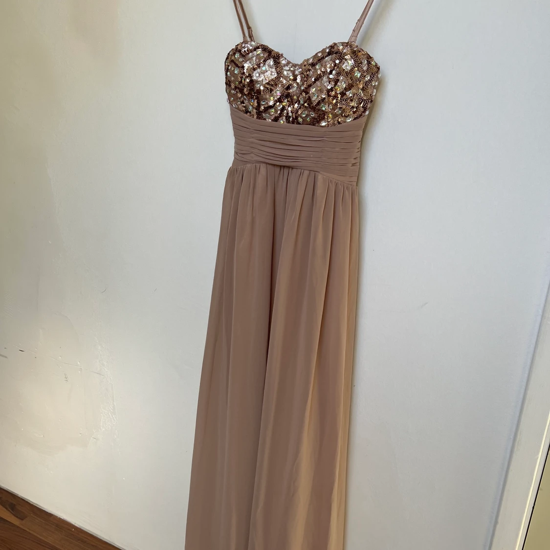 Nelly klänning/ festklänning/balklänning - 90