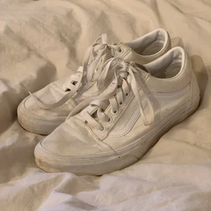 Vans skor - Vita vans, storlek 40 ( 7,5 ) 
